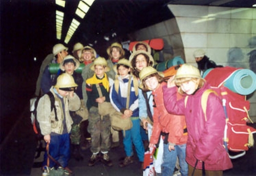 Helmy v metru (1998)